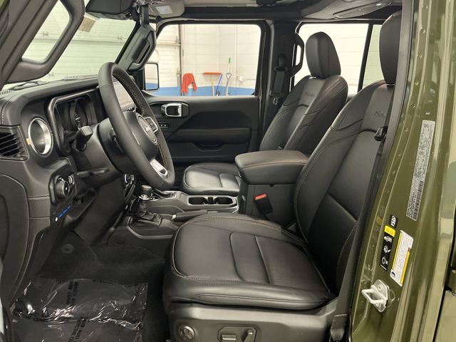 2024 Jeep Wrangler Sahara 4xe photo 4