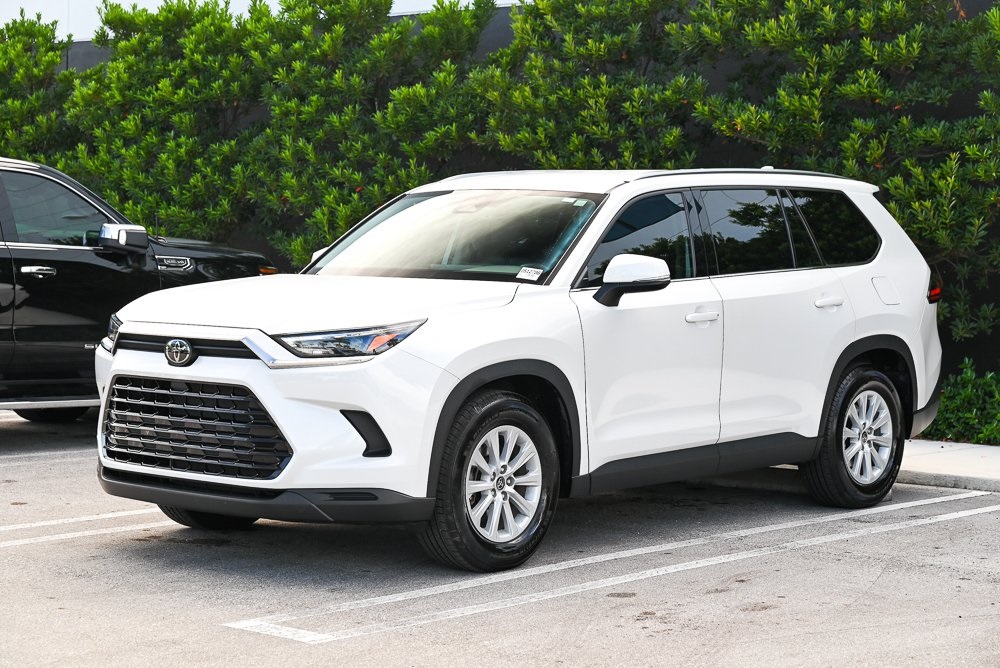 2024 Toyota Grand Highlander XLE's photo