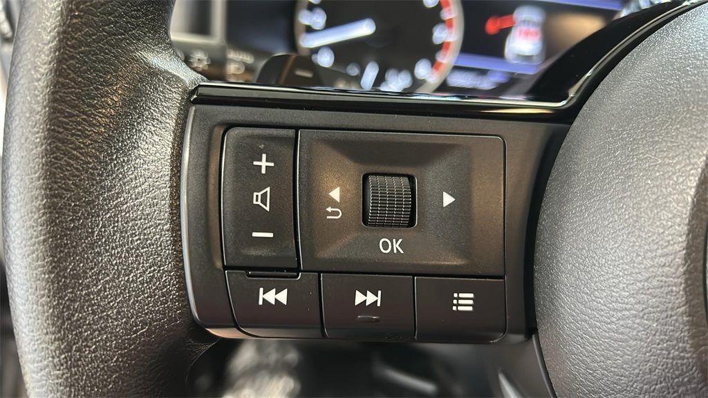 2023 Nissan Rogue SV photo 20