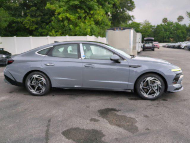 2024 Hyundai Sonata SEL Convenience photo 3