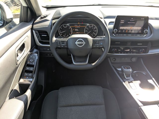 2026 Nissan Rogue SV photo 12