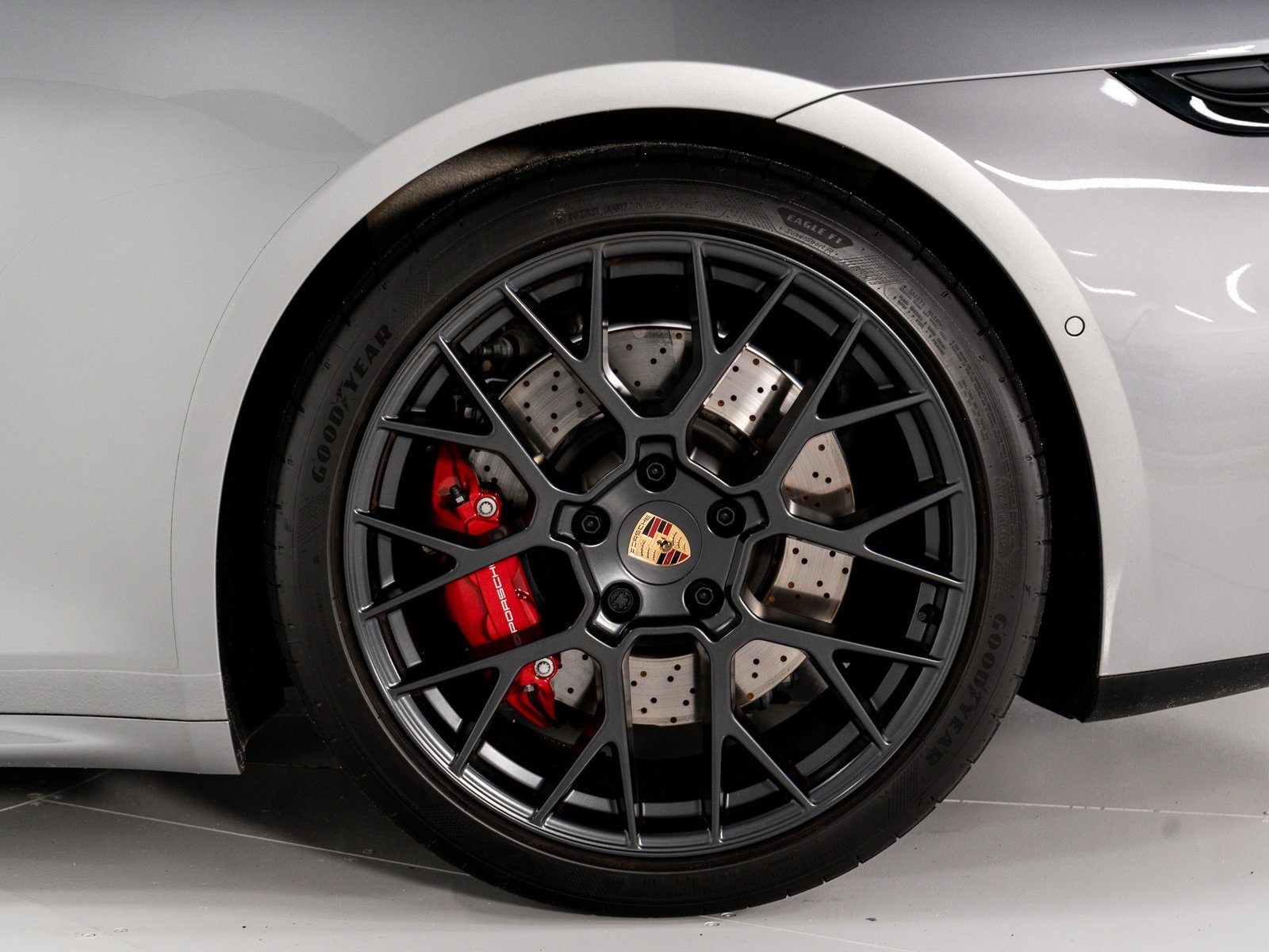 2025 Porsche 911 Targa 4 GTS photo 45