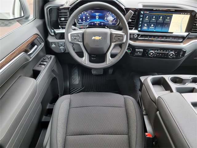 2025 Chevrolet Silverado 1500 LT photo 23
