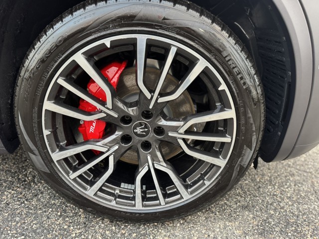 2025 Maserati Grecale photo 4