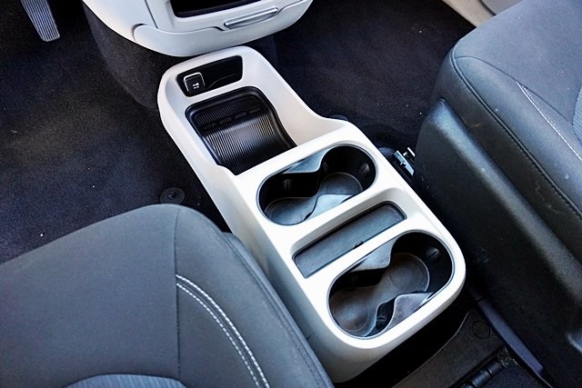 Certified Used 2022 White Chrysler LX image 29