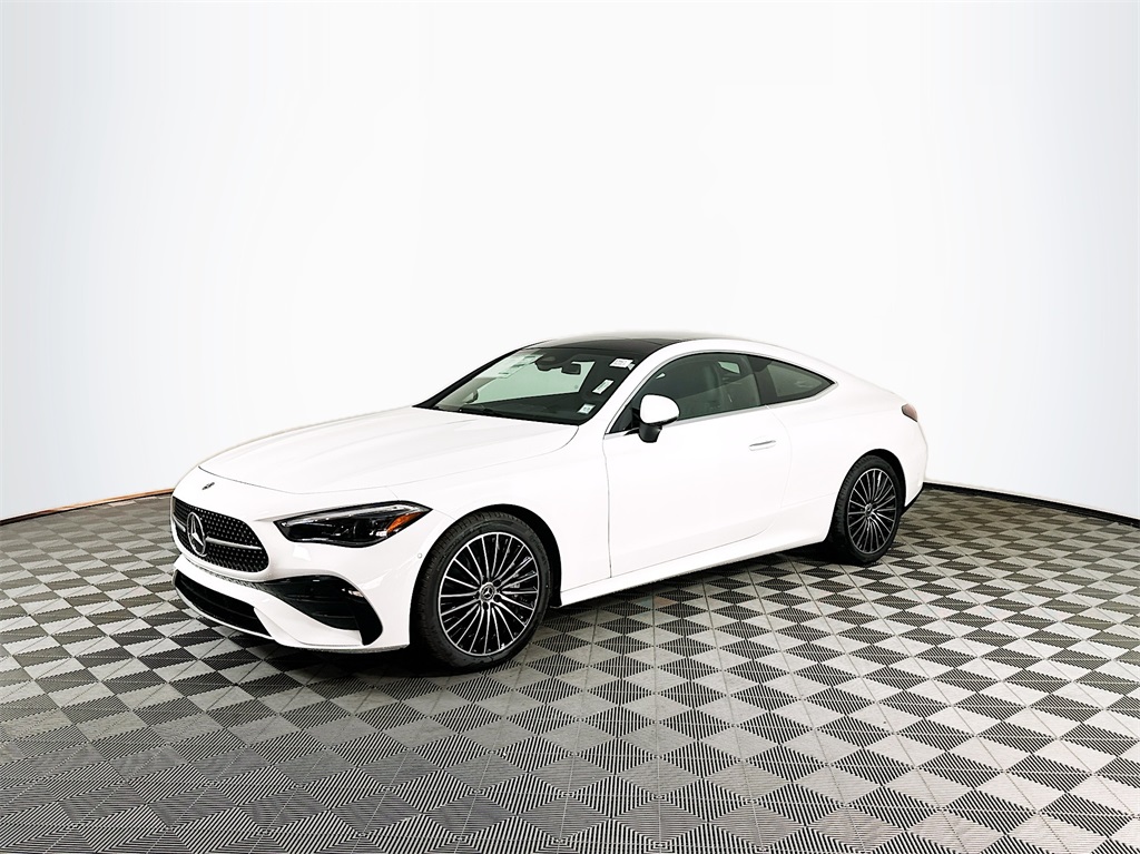 2025 Mercedes Benz CLE 450 4MATIC photo 3