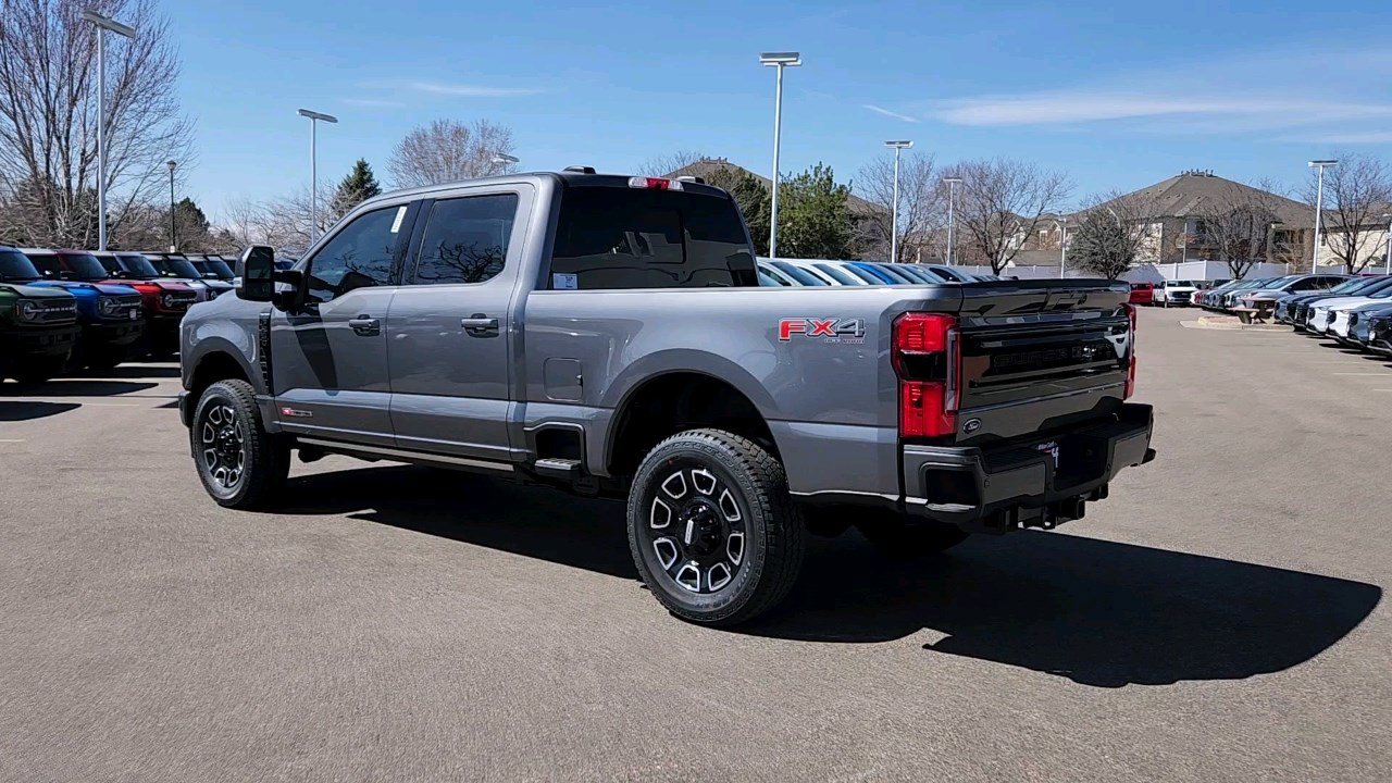 2025 Ford F-250 Platinum photo 2