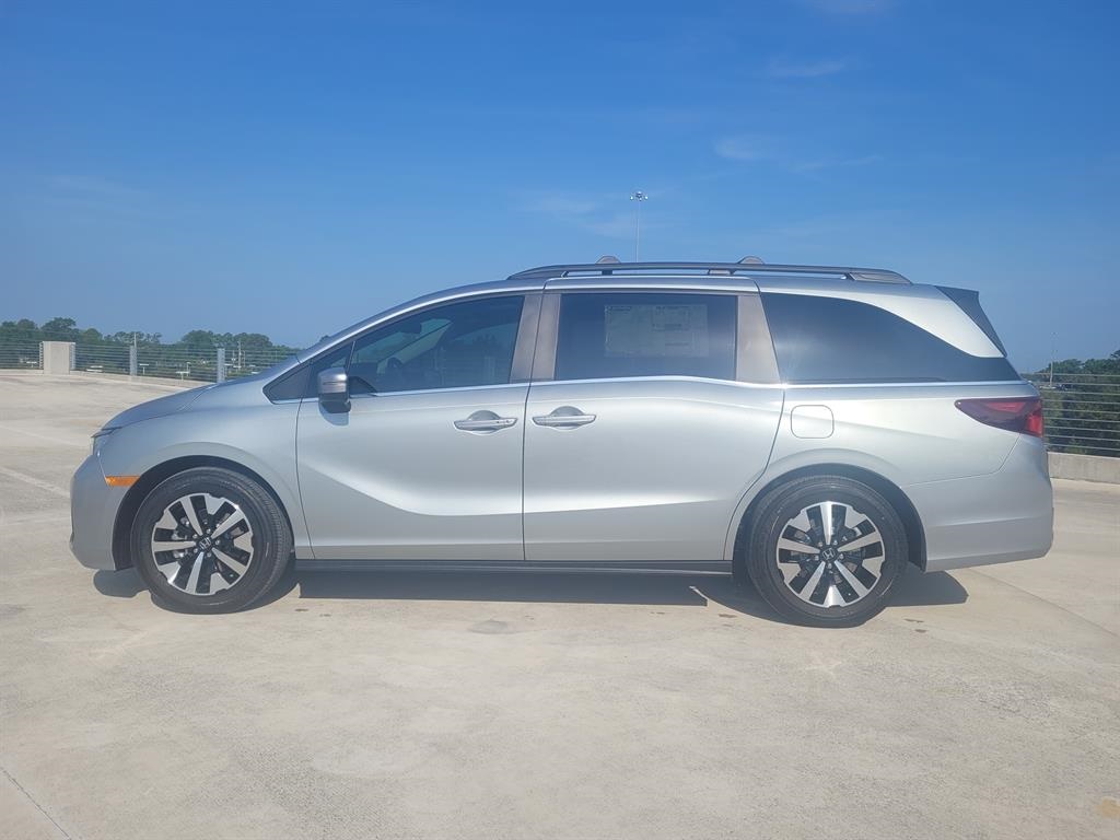 2026 Honda Odyssey EX-L photo 4