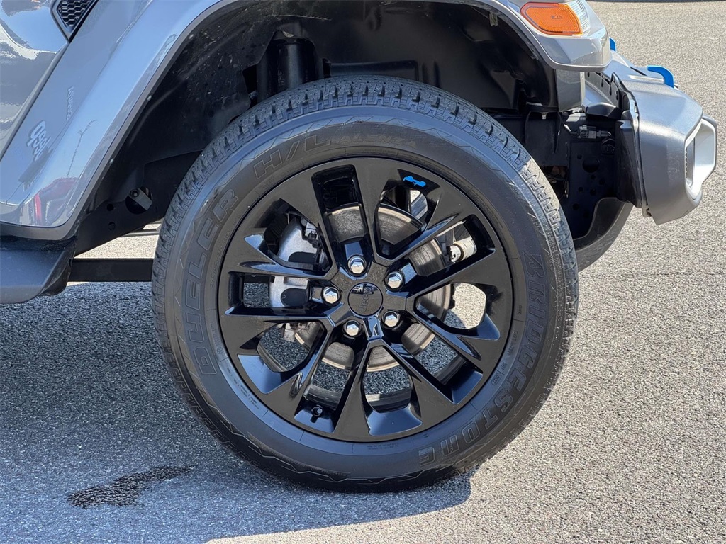2022 Jeep Wrangler Unlimited Sahara 4xe photo 10