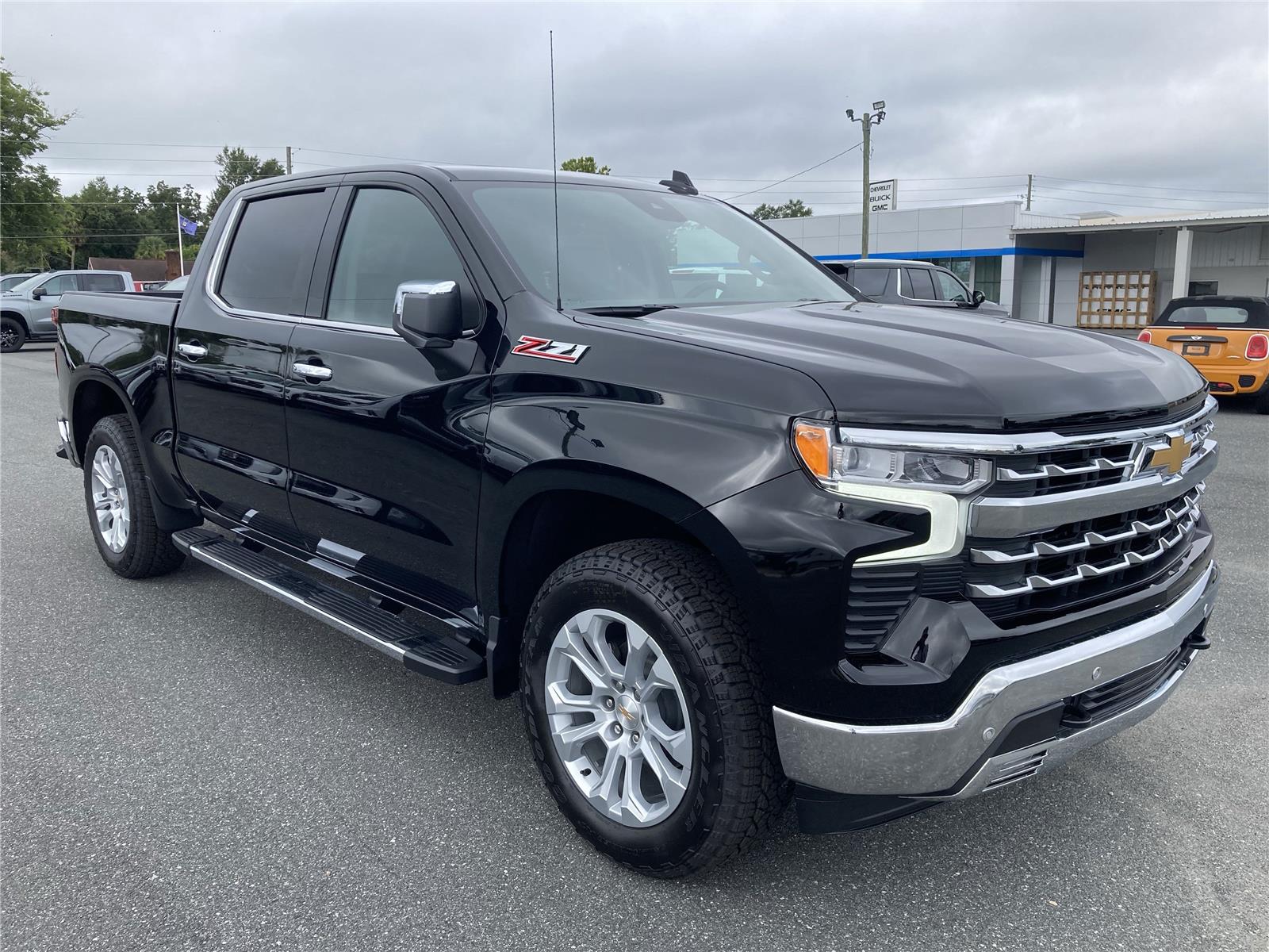 2026 Chevrolet Silverado 1500 LTZ photo 2