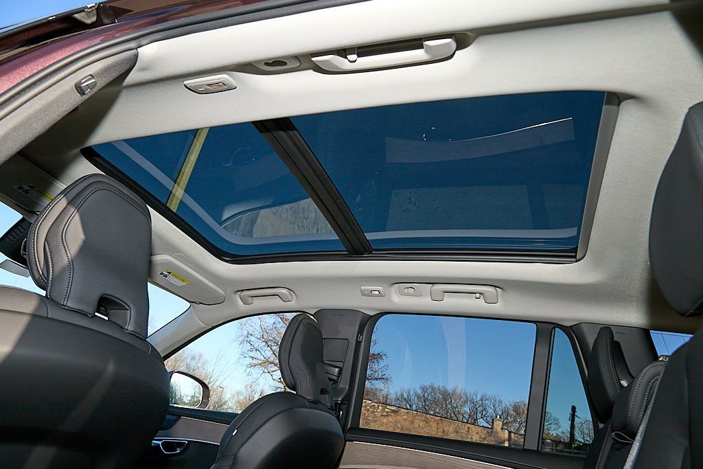 2026 VOLVO XC90 - Image 22