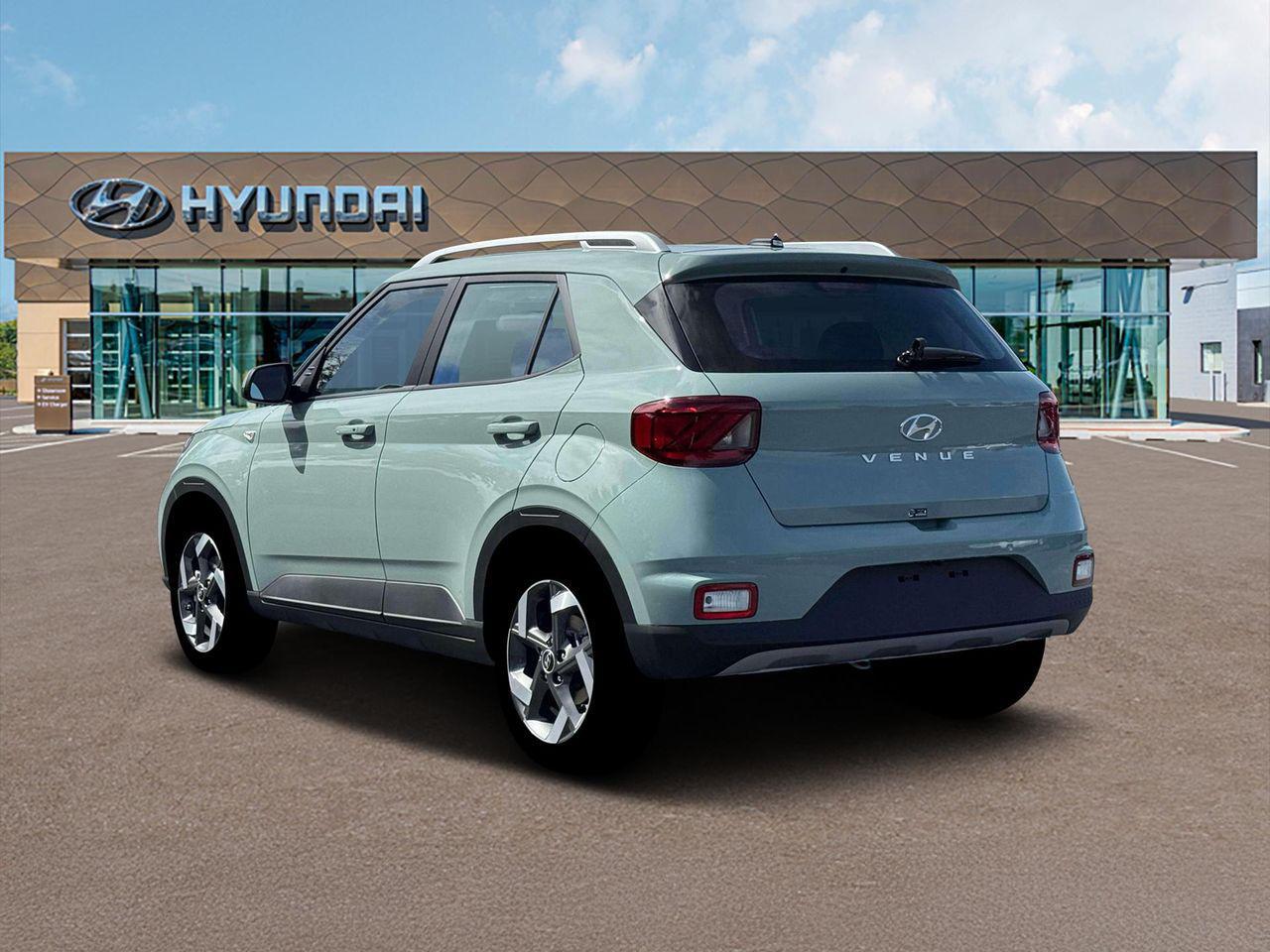 2026 Hyundai Venue SEL photo 4