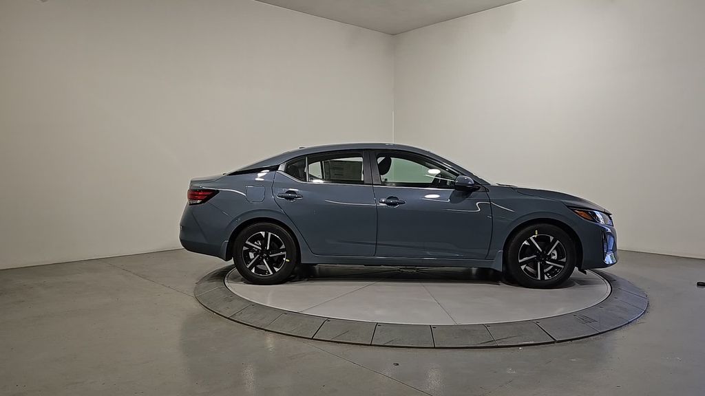 2025 Nissan Sentra SV photo 6