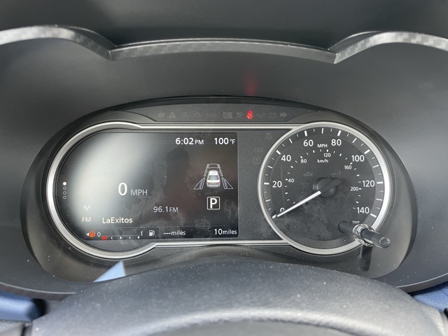 2025 Nissan Versa SV photo 12