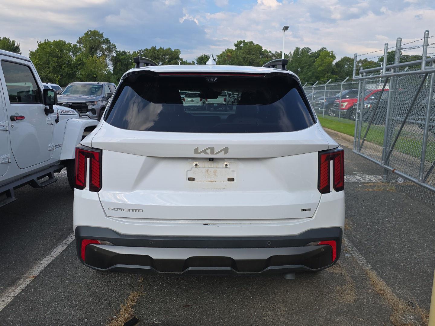 2024 Kia Sorento X-Pro SX Prestige photo 3