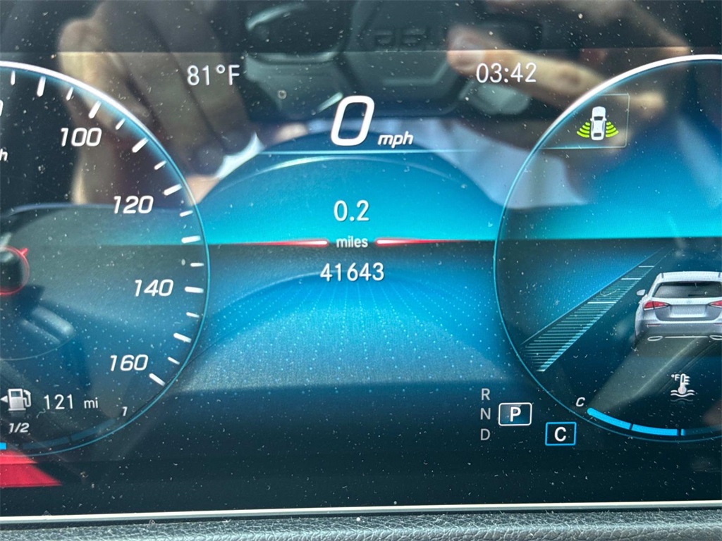 2021 Mercedes Benz GLB 250 photo 26