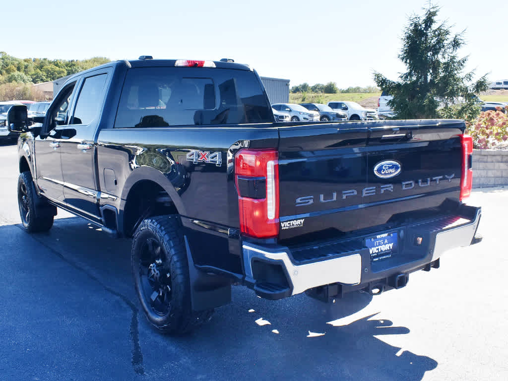 2023 Ford F-350 Lariat photo 3