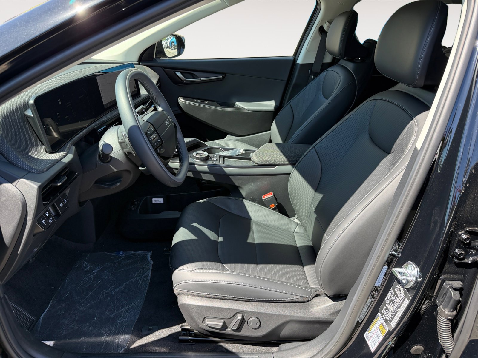 2025 Kia EV6 Wind photo 10