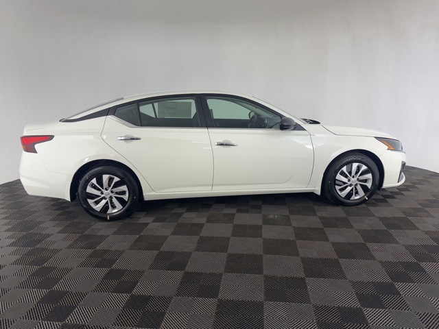 2025 Nissan Altima 2.5 S photo 4