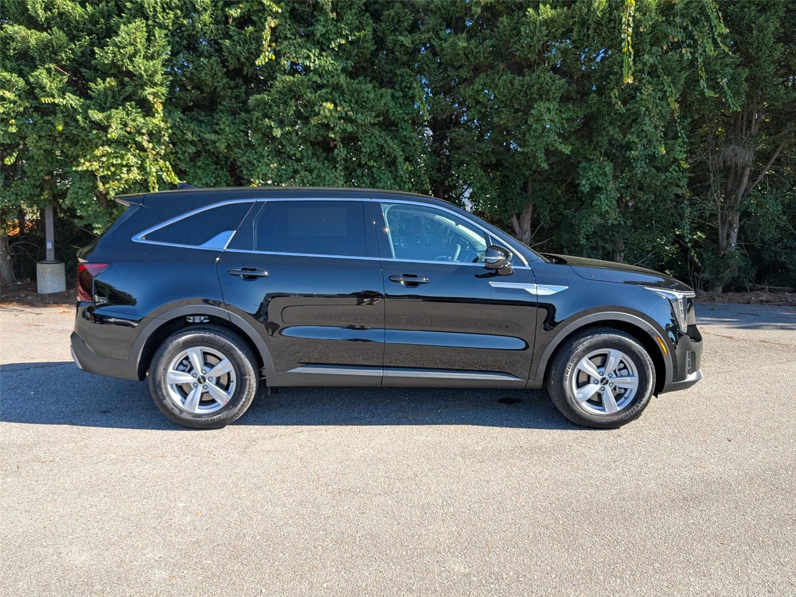 2026 Kia Sorento LX photo 6
