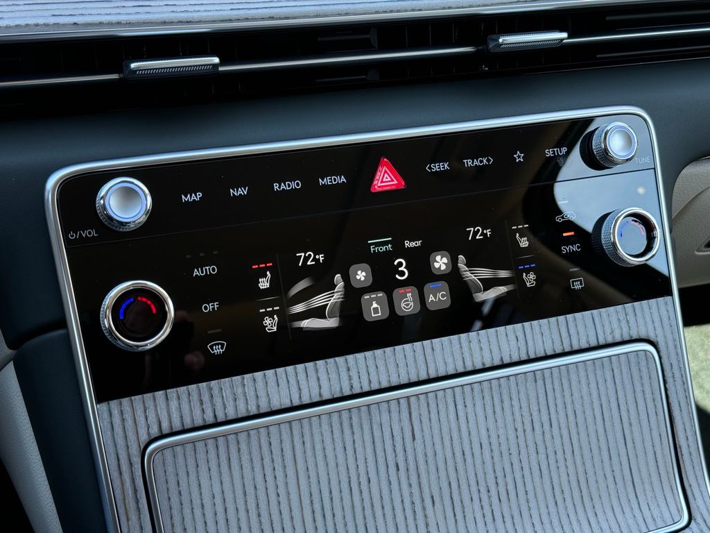 2025 Genesis GV80 3.5T Prestige photo 33