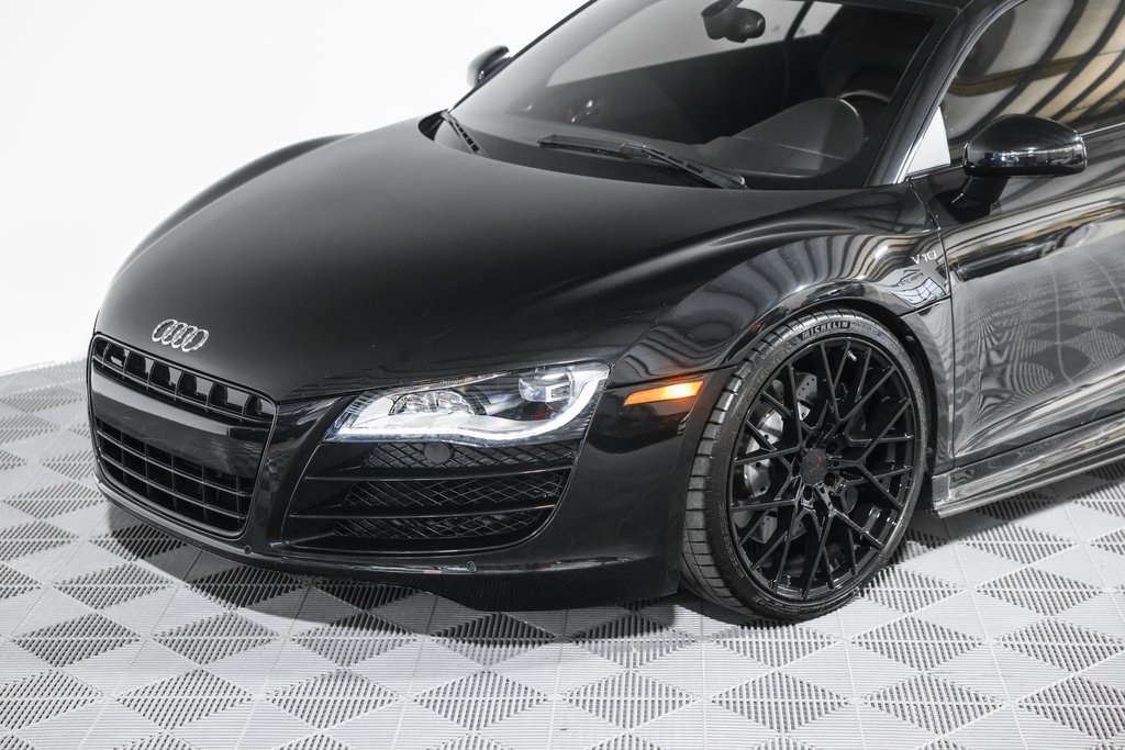 2012 Audi R8 5.2 Quattro photo 17