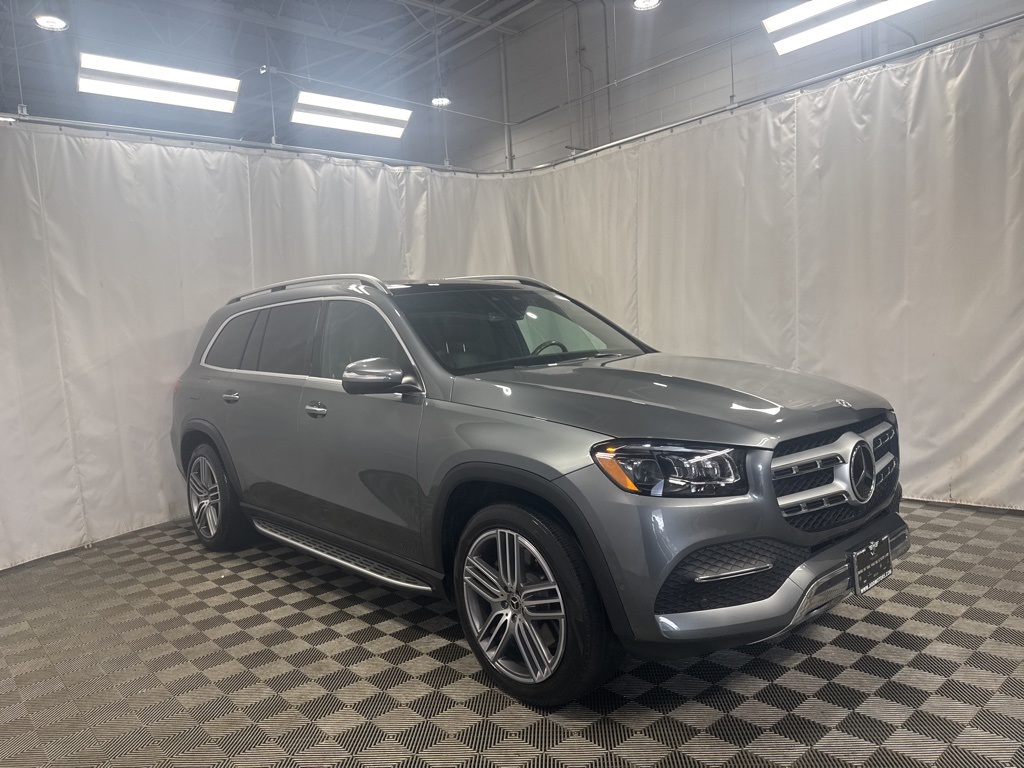 2022 Mercedes Benz GLS 450 4MATIC photo 2