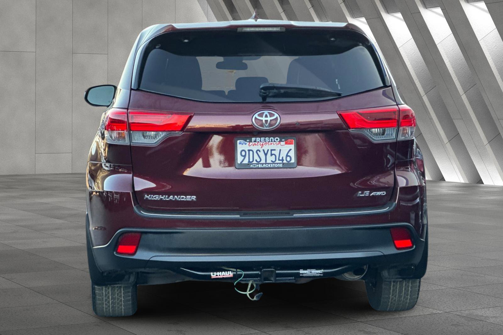 2018 Toyota Highlander LE Plus photo 3