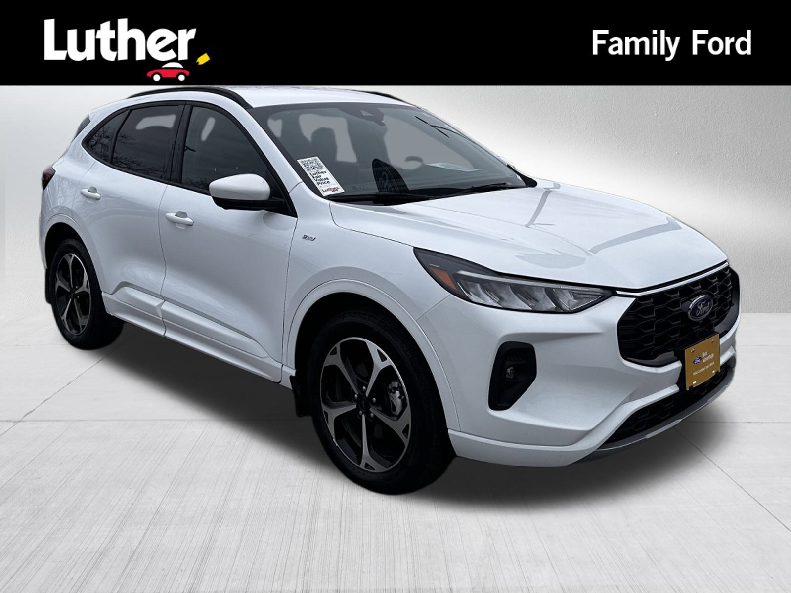 2023 Ford Escape ST-Line Select's photo