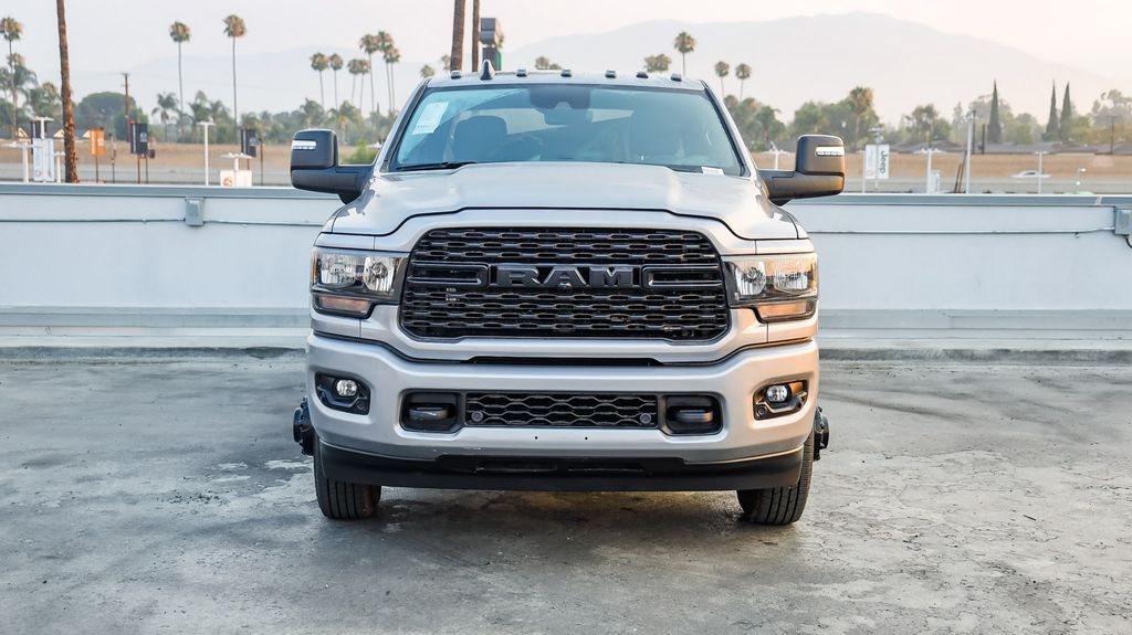 2024 Ram 3500 Big Horn photo 3