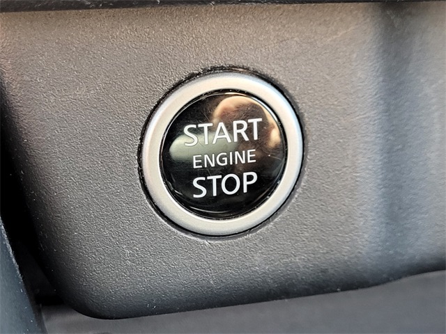 2023 Nissan Rogue SV photo 19