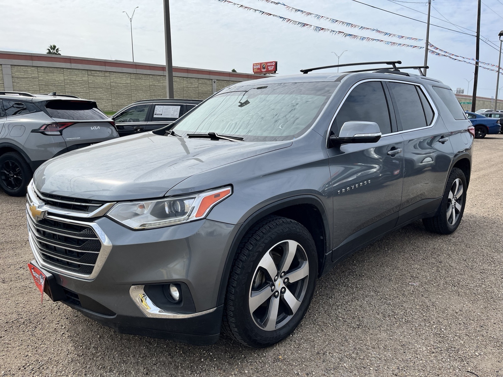 2018 Chevrolet Traverse 3LT photo 3