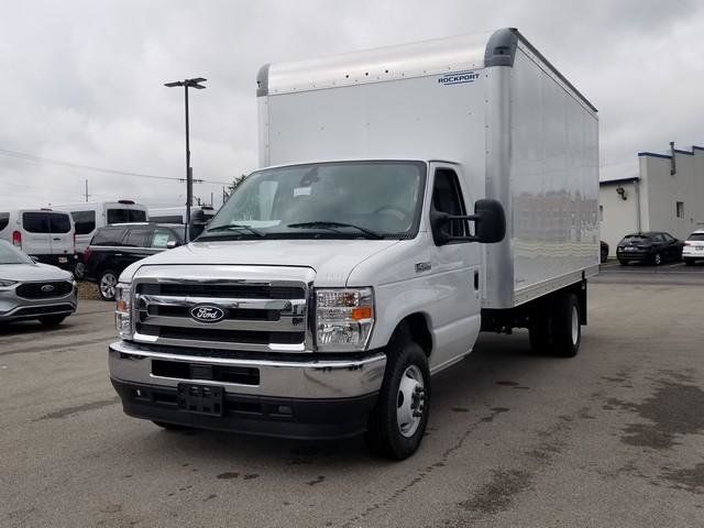 2026 Ford E-450 photo 7