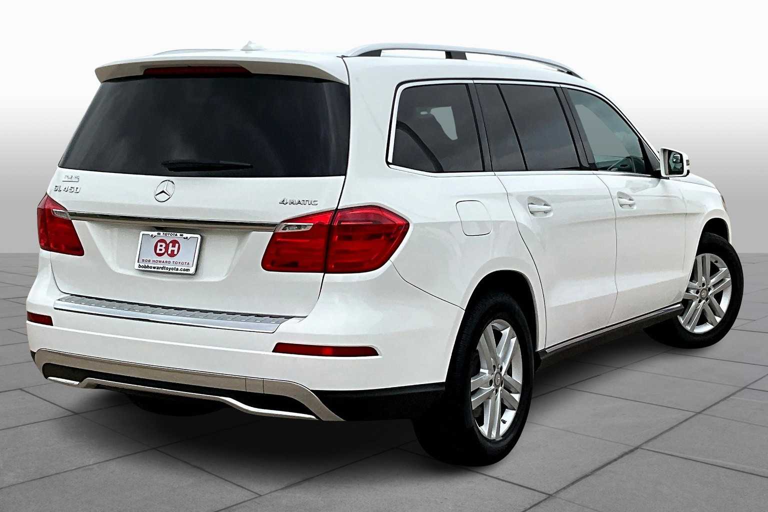 2016 Mercedes Benz GL 450 photo 12