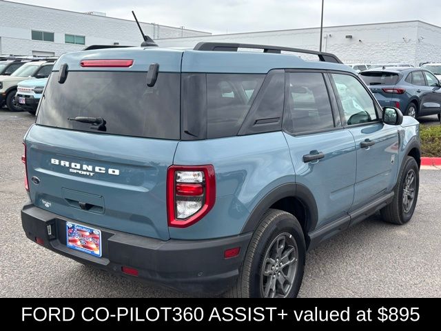 2023 Toyota RAV4 LE photo 2