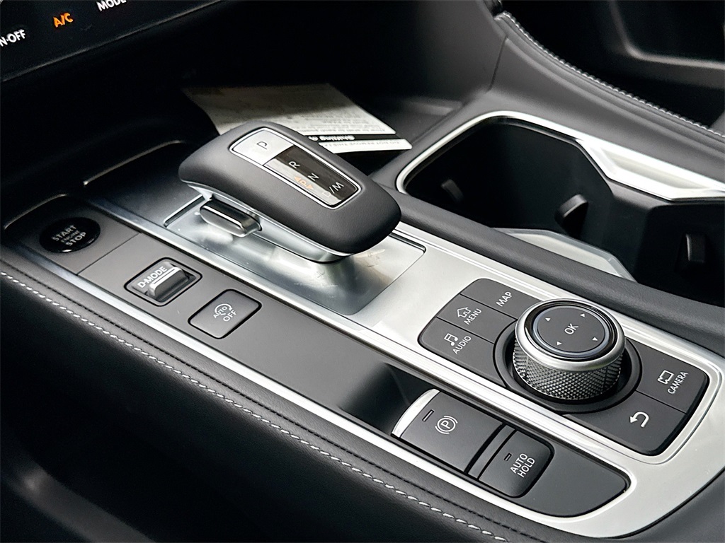 2026 Infiniti QX60 Pure photo 16