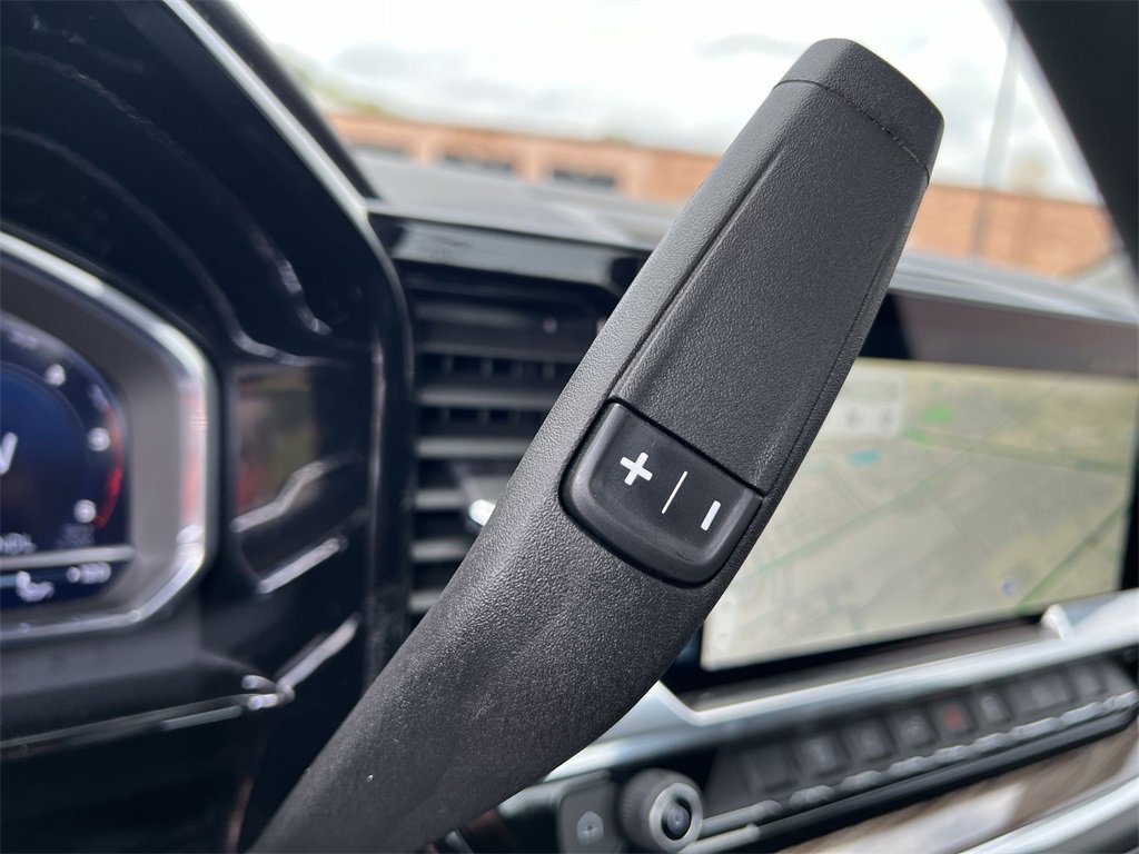 2025 Chevrolet Silverado 3500HD LT photo 15