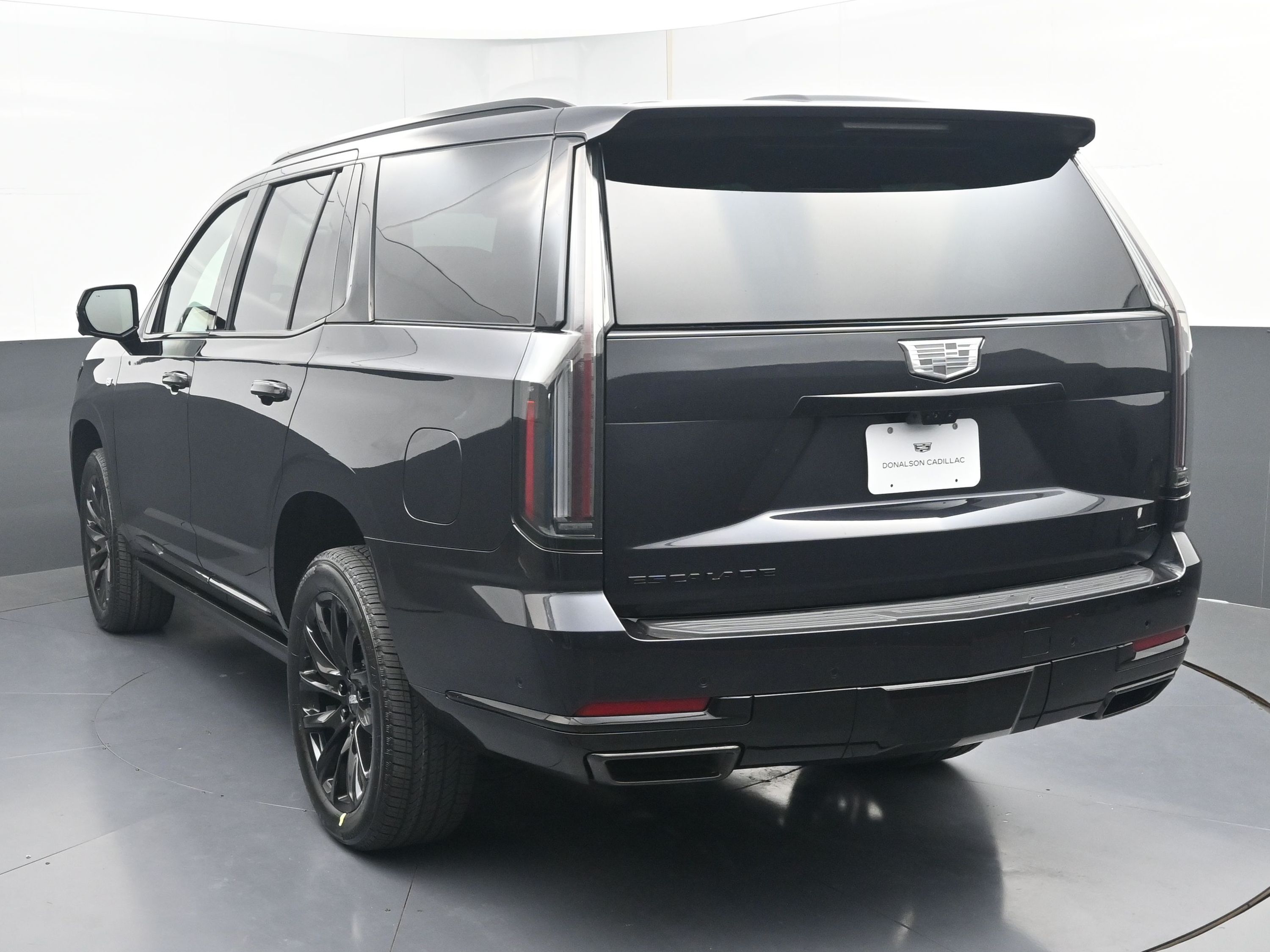 2026 Cadillac Escalade Sport photo 3