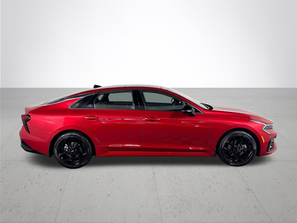 2026 Kia K5 GT-Line photo 5