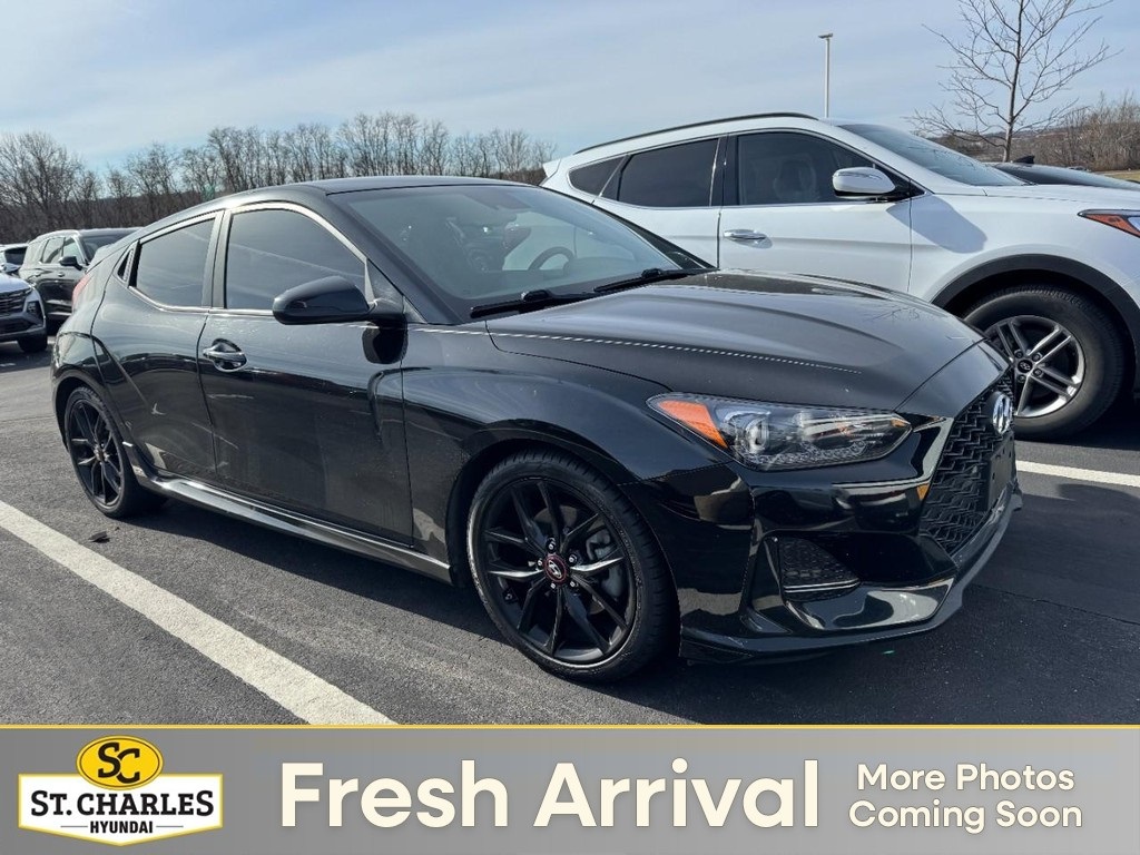 2020 Hyundai Veloster R-Spec's photo