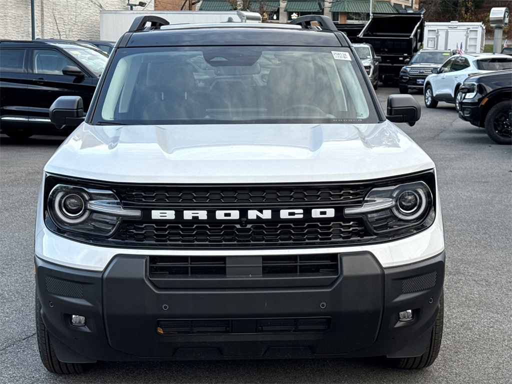 2025 Ford Bronco Sport Outer Banks photo 2