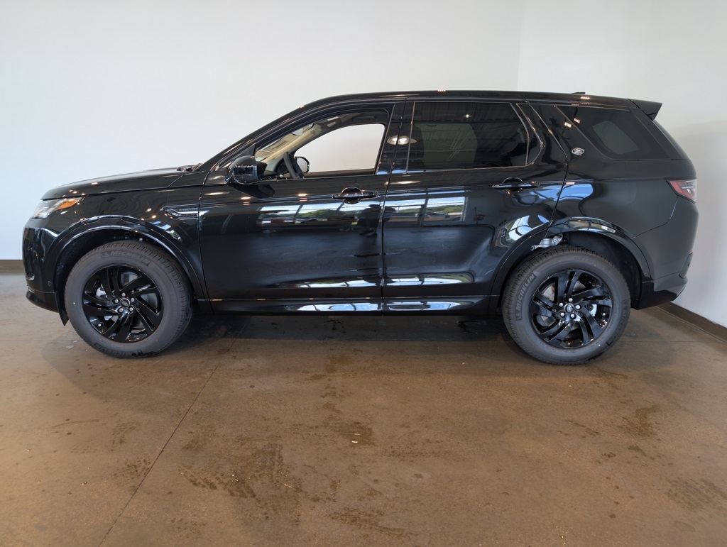 2025 Land Rover Discovery Sport S photo 3