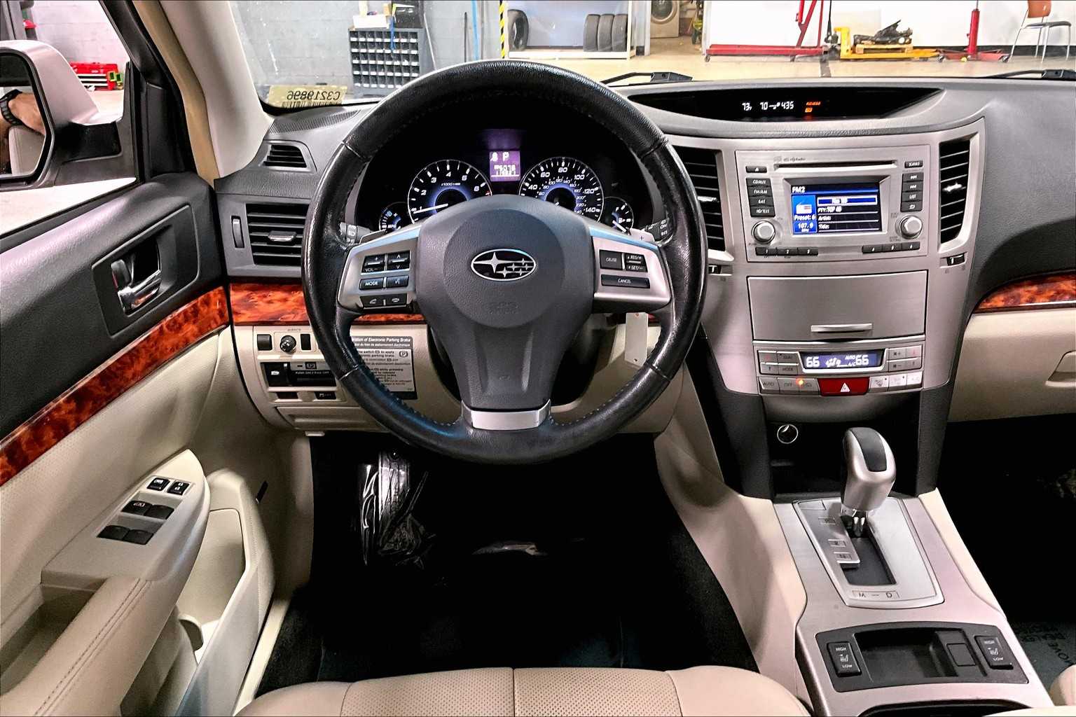 2012 Subaru Outback 2.5i Limited photo 5