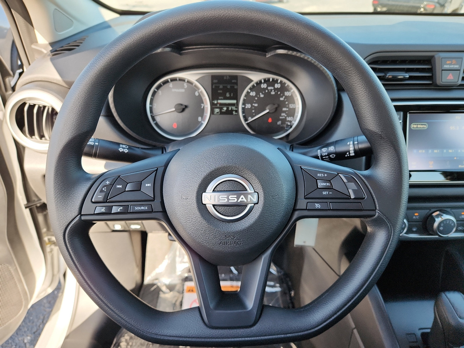 2025 Nissan Versa S photo 10