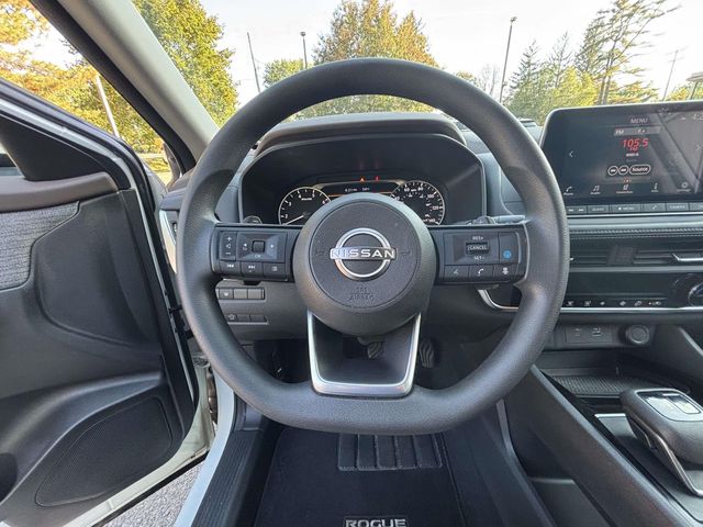 2023 Nissan Rogue SV photo 15