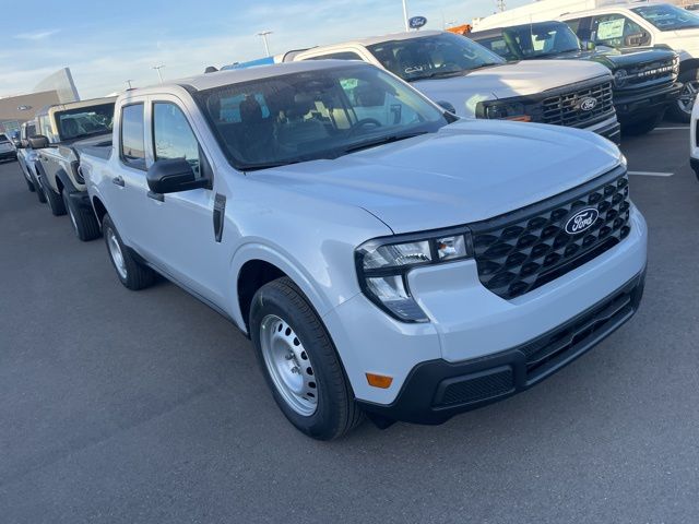2026 Ford Maverick XL's photo