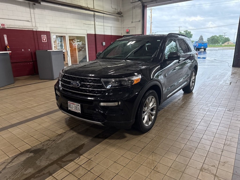 Used 2020 Ford Explorer XLT with VIN 1FMSK8DH5LGB64160 for sale in White Bear Lake, Minnesota