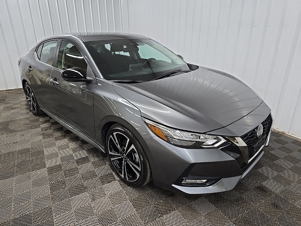 2021 Nissan Sentra SR photo 7