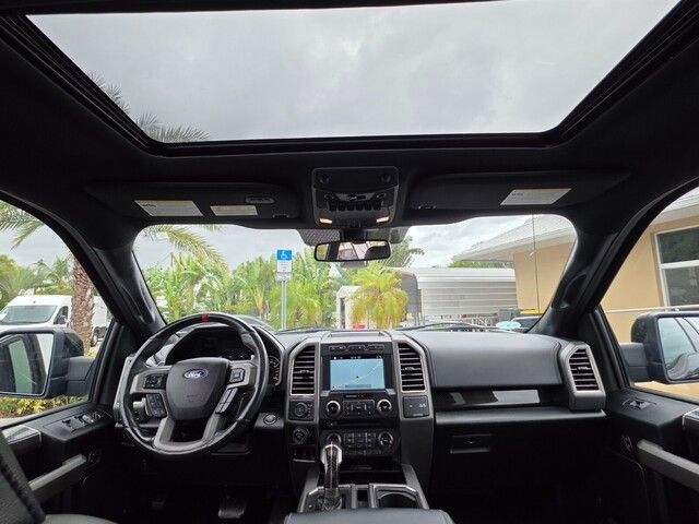 2017 Ford F-150 Raptor photo 15