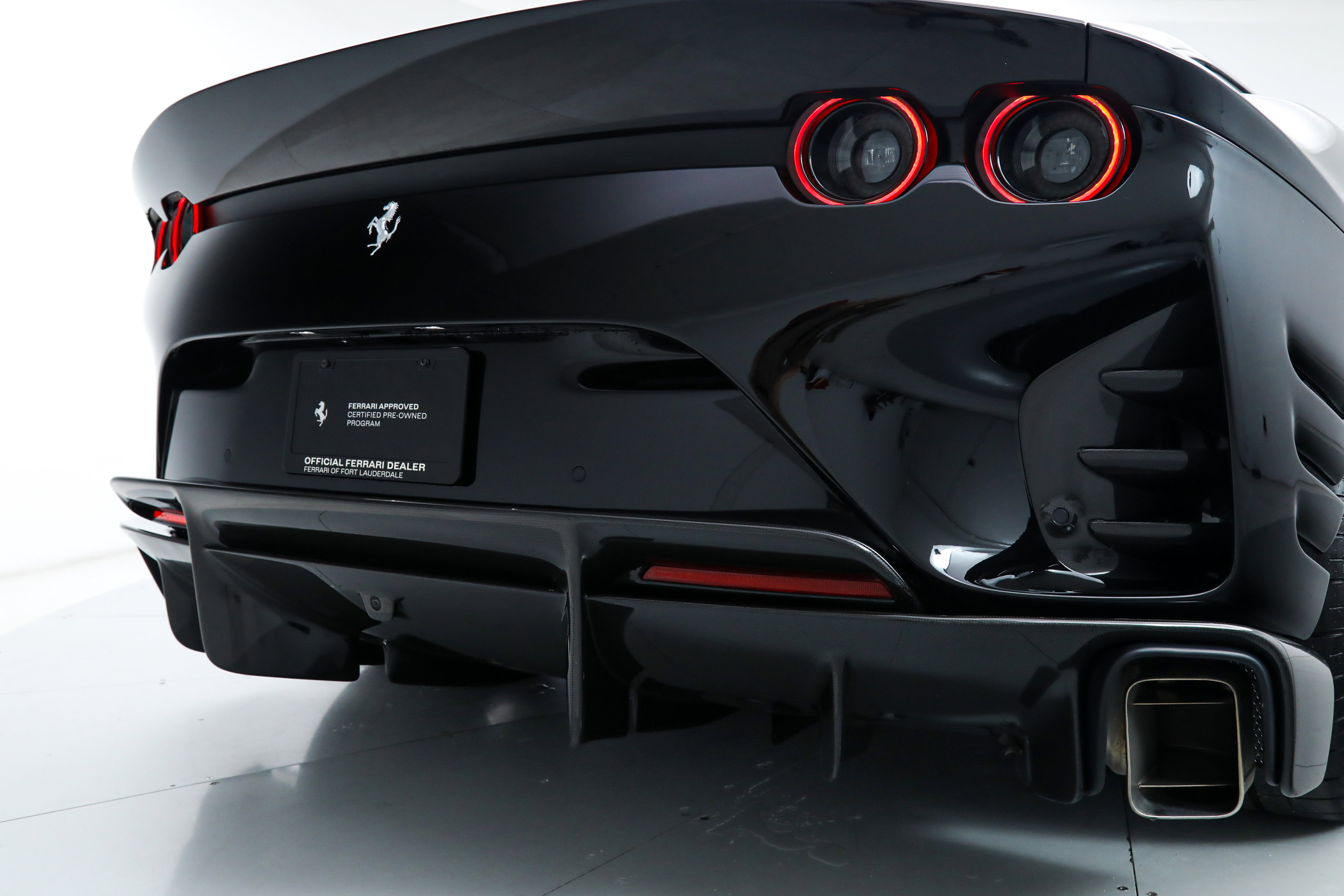 2024 Ferrari 812 Competizione photo 40